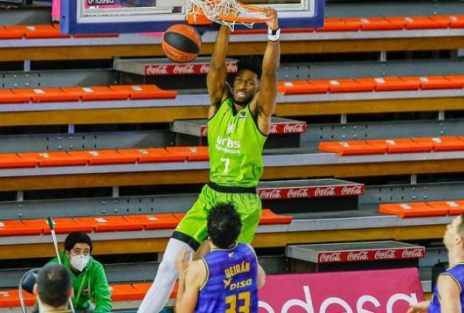 «Θέλει Κάιλ Αλεξάντερ η Βαλένθια»