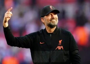 «Τρώει» κράξιμο ο Κλοπ από τους οπαδούς Μπορούσια και Λίβερπουλ λόγω Red Bull!