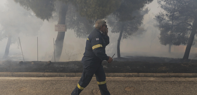 Καιρός: Πρόβλεψη για 7-8 μποφόρ έως το απόγευμα – Πότε θα εξασθενήσουν οι άνεμοι