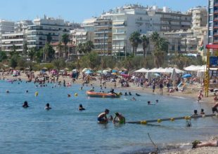 Καιρός: Καύσωνας και 40άρια την Κυριακή – Προσοχή στα μπουρίνια και τα μελτέμια