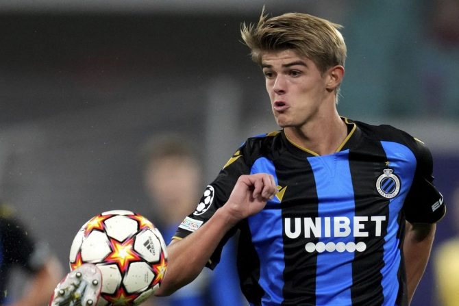 Μίλαν μεταγραφές: Μόνο 90 αγωνιστικά λεπτά τη χωρίζουν από τον Ντε Κετελάρε