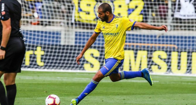 Φάλι: Επιλογή αλλά όχι από τις πρώτες της ΑΕΚ