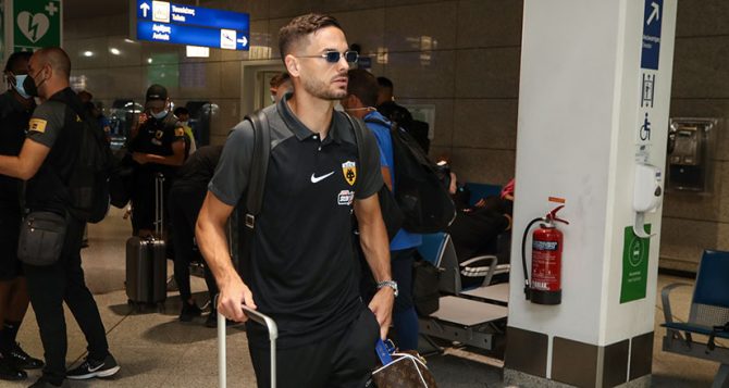 Φωτογραφίες απ’ την αναχώρηση της αποστολής της ΑΕΚ