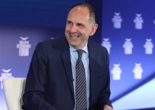 Γεραπετρίτης: Χαρακτήρισε «δύσβατα τοπία» τους δήμους που καίγονται