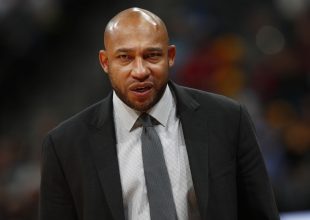 NBA: Ο κόουτς των Λέικερς είπε αυτό που έπρεπε για τις ανταλλαγές και τίποτα περισσότερο