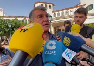 Λαπόρτα: “Μας αρέσει που ο Λεβαντόβσκι θέλει την Μπαρτσελόνα, δεν πουλάμε τον Ντε Γιονγκ”