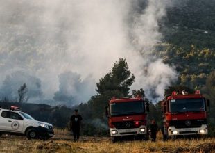 Φωτιές στην Αττική: “Στάχτη” 20.350 στρέμματα στην Πεντέλη – Ξεκίνησαν οι αυτοψίες στα καμένα