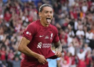 Λίβερπουλ – Μάντσεστερ Σίτι 3-1: Πήραν τον πρώτο τίτλο με τριάρα και εξαιρετικό Νούνιες οι ρεντς