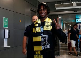 Οντουμπάγιο: “Να διεκδικήσουμε τίτλο και να πάμε όσο πιο μακριά γίνεται στο Conference League”