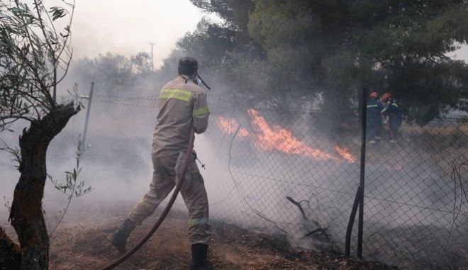 Σε εξέλιξη φωτιά στη Μάνδρα Αττικής – Εκκενώνονται δύο οικισμοί Σε εξέλιξη φωτιά στη Μάνδρα Αττικής – Εκκενώνονται δύο οικισμοί