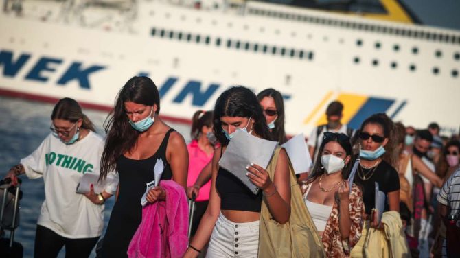 Κορωνοϊός: Μετά τις 20 Ιουλίου η αποκλιμάκωση – Οι σκέψεις για επιστροφή της μάσκας Κορωνοϊός: Μετά τις 20 Ιουλίου η αποκλιμάκωση – Οι σκέψεις για επιστροφή της μάσκας