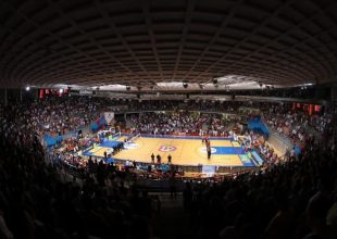 Απρόοπτο στο Σερβία-Βέλγιο: Η χαμηλή τάση ρεύματος οδήγησε σε προσωρινή διακοπή