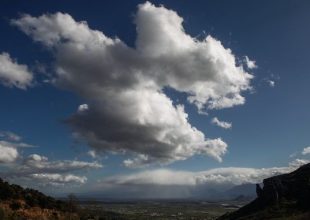 Καιρός: Πτώση της θερμοκρασίας και αστάθεια από το Σάββατο – Πώς θα κινηθεί τον Ιούλιο
