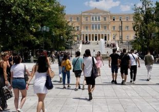 Κορωνοϊός: 18.297 νέα κρούσματα σήμερα στην Ελλάδα – 28 νεκροί και 98 διασωληνωμένοι