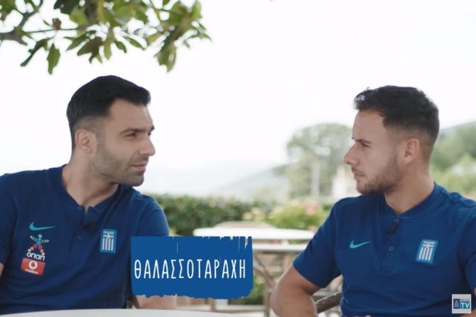 Ο Τζαβέλλας μαθαίνει ελληνικά τον Μπάλντοκ που δίνει ρεσιτάλ