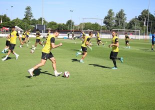 Πίεση στον αντίπαλο, ανάκτηση μπάλας και λίγες… επαφές της μπάλας