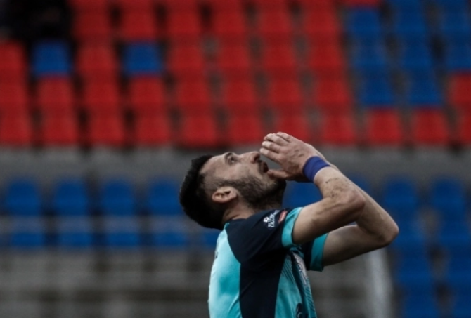 Στην Κύπρο θα συνεχίσει ο Βασίλης Μπαξεβάνος Στην Κύπρο θα συνεχίσει ο Βασίλης Μπαξεβάνος