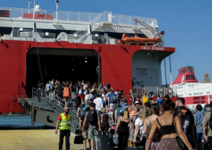Πειραιάς: Αναμένεται να αναχωρήσουν πάνω από 110.000 επιβάτες αυτό το τριήμερο