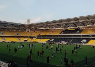 ΤΡΕΛΑ: Επίσκεψη κόσμου στην Αγιά Σοφιά – OPAP Arena (ΦΩΤΟ)