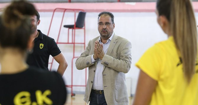 Αλεξίου: «Να διεκδικήσουμε το Πρωτάθλημα»