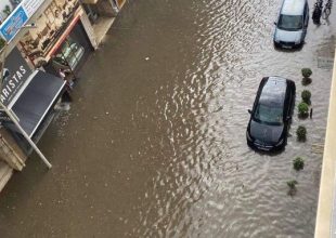 Βόλος: Δύο τραυματίες από την κακοκαιρία – Εικόνες καταστροφής