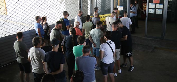 Ξανά ουρές για τα διαρκείας της OPAP Arena (PICS)