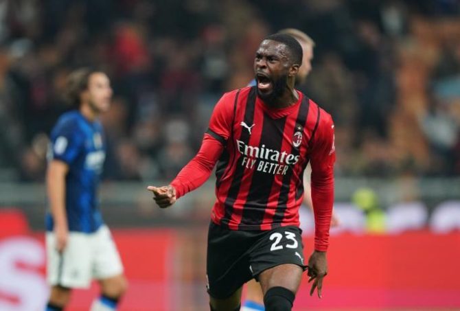 Μίλαν: Υπογράφει ο Τομόρι, επέκταση μέχρι το 2027!