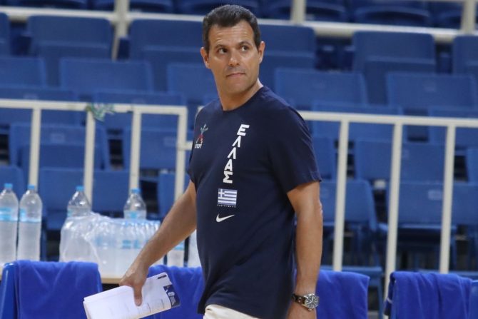 Ιτούδης: “Ο Παπαγιάννης θα μείνει εκτός λίγες μέρες, Γιάννης, Θανάσης, Ντόρσεϊ θα ενσωματωθούν αργότερα”
