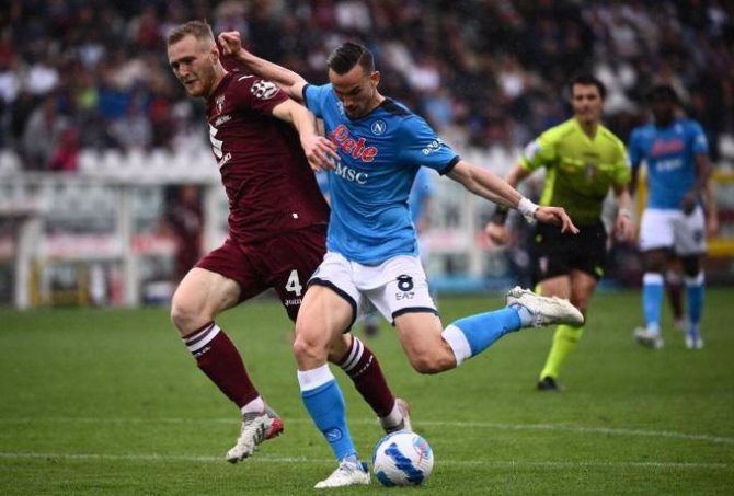 Equipe: «Συμφωνία της Παρί Σεν Ζερμέν με Ρουίθ, μιλάει με Νάπολι» Equipe: «Συμφωνία της Παρί Σεν Ζερμέν με Ρουίθ, μιλάει με Νάπολι»