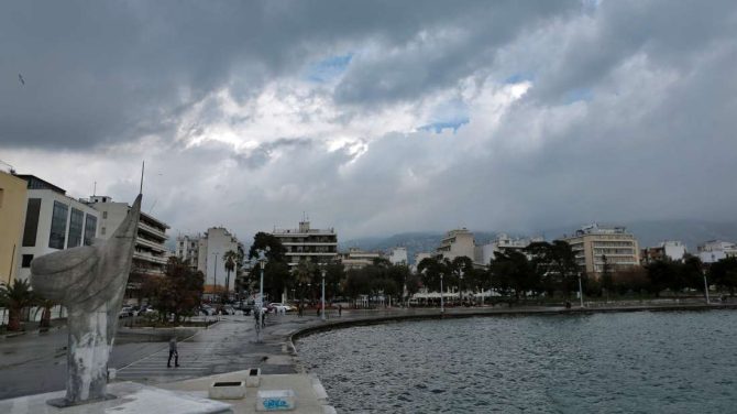 Βόλος: Σε κατάσταση έκτακτης ανάγκης η πόλη μετά τη θεομηνία Βόλος: Σε κατάσταση έκτακτης ανάγκης η πόλη μετά τη θεομηνία