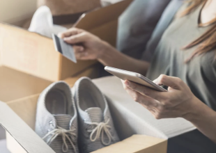 ΑΑΔΕ: Ηλεκτρονικό κατάστημα πούλησε παπούτσια αξίας 2,8 εκατ. ευρώ χωρίς να εκδώσει αποδείξεις