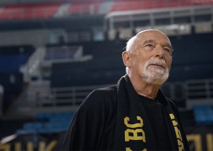 Αγώνας διαρκείας για τη «Βασίλισσα», που δεν λυγίζει (VIDEO)