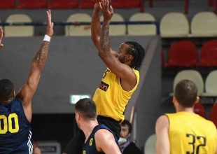 Το φωτορεπορτάζ από την νίκη της Βασίλισσας (pics)