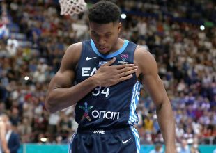 EuroBasket 2022: Ο Γιάννης Αντετοκούνμπο πρώτος σκόρερ στην φάση των ομίλων, δεύτερος ο Βεζένκοβ