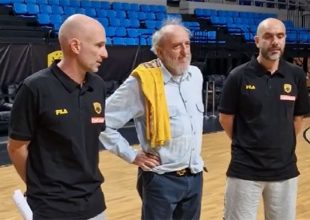 Η ομιλία του Χατζηχρήστου προς τους παίκτες της Βασίλισσας – «Να είμαστε ενωμένοι» (VID)