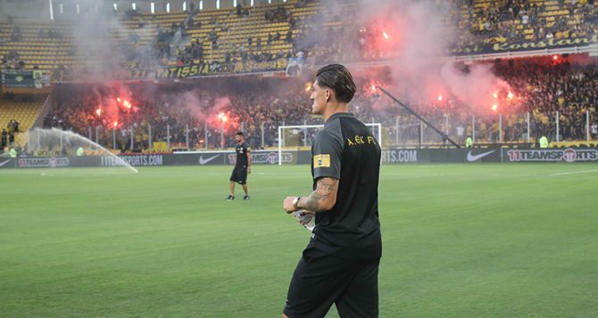 Η άφιξη της ΑΕΚ στην OPAP Arena (VIDEO)