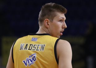 Φοβερό Alley-oop κάρφωμα ο Μάντσεν (video)