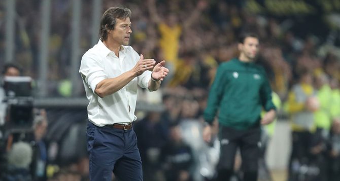Αλμέιδα: «Ευγνώμων που βρίσκομαι σε μια τόσο μεγάλη ομάδα – Μαχητές οι παίκτες μου» (VID)
