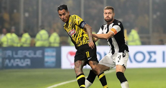 Σουτ ο Αραούχο, περίεργη τροχιά της μπάλας και επέμβαση Κοτάρσκι (VID) Σουτ ο Αραούχο, περίεργη τροχιά της μπάλας και επέμβαση Κοτάρσκι (VID)