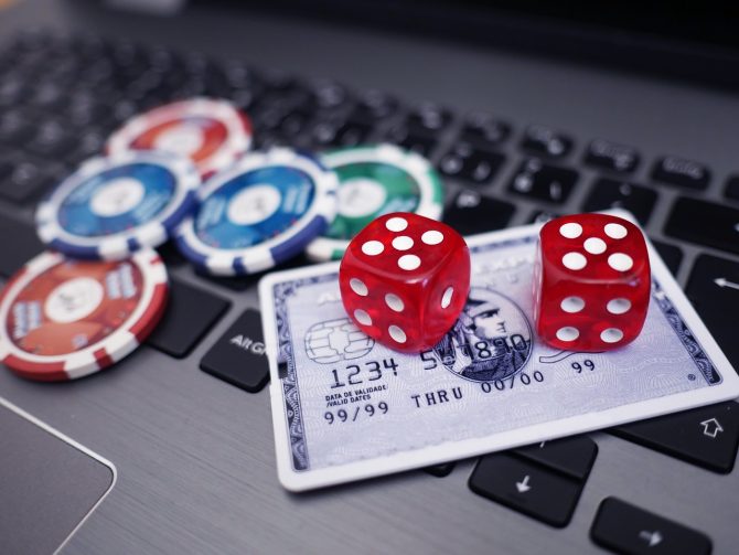 Από την εγγραφή στο τζάκποτ: το League of Slots είναι το ιδανικό online καζίνο για να παίξετε για χρήματα στην Ελλάδα!