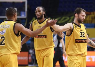 Δύσκολη «μάχη» για το απόλυτο στο Περιστέρι