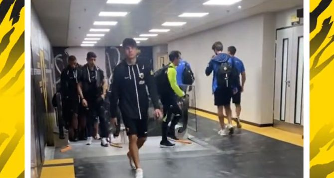 Η άφιξη της ΑΕΚ στην Αγιά Σοφιά – OPAP Arena (VID)