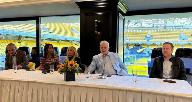 Το AEK TV στην ξενάγηση του Μελισσανίδη στους εκπροσώπους των ΜΜΕ στην ΟPAP Arena (VID)