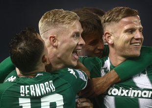 Με 10 παίκτες από το ημίχρονο ο Ατρόμητος – Κέρδισε ο Παναθηναϊκός