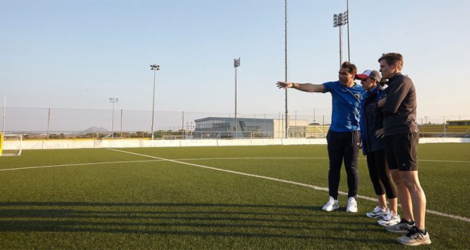 Οι Κολέσκι και Γκραμπ επισκέφτηκαν τις εγκαταστάσεις των Ακαδημιών της ΑΕΚ