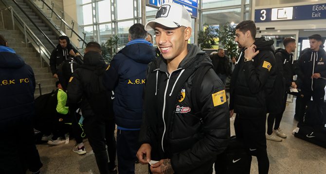 Έφτασε στην Ολλανδία η ΑΕΚ Έφτασε στην Ολλανδία η ΑΕΚ