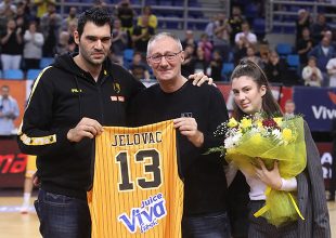 Λύγισαν καρδιές στο Κλειστό των Άνω Λιοσίων για Γέλοβατς (ΦΩΤΟ – VID)