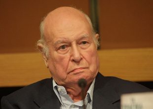 Απέστειλε στεφάνι η ΑΕΚ στην κηδεία του Γιάννη Διακογιάννη (ΦΩΤΟ)