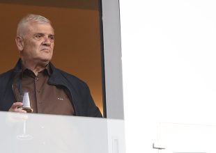 Με… κρασάκι ο Τίγρης στο ΑΕΚ – Λαμία (pics)