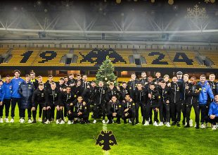 Oι πρώτες χριστουγεννιάτικες ευχές της ΑΕΚ από το σπίτι μας